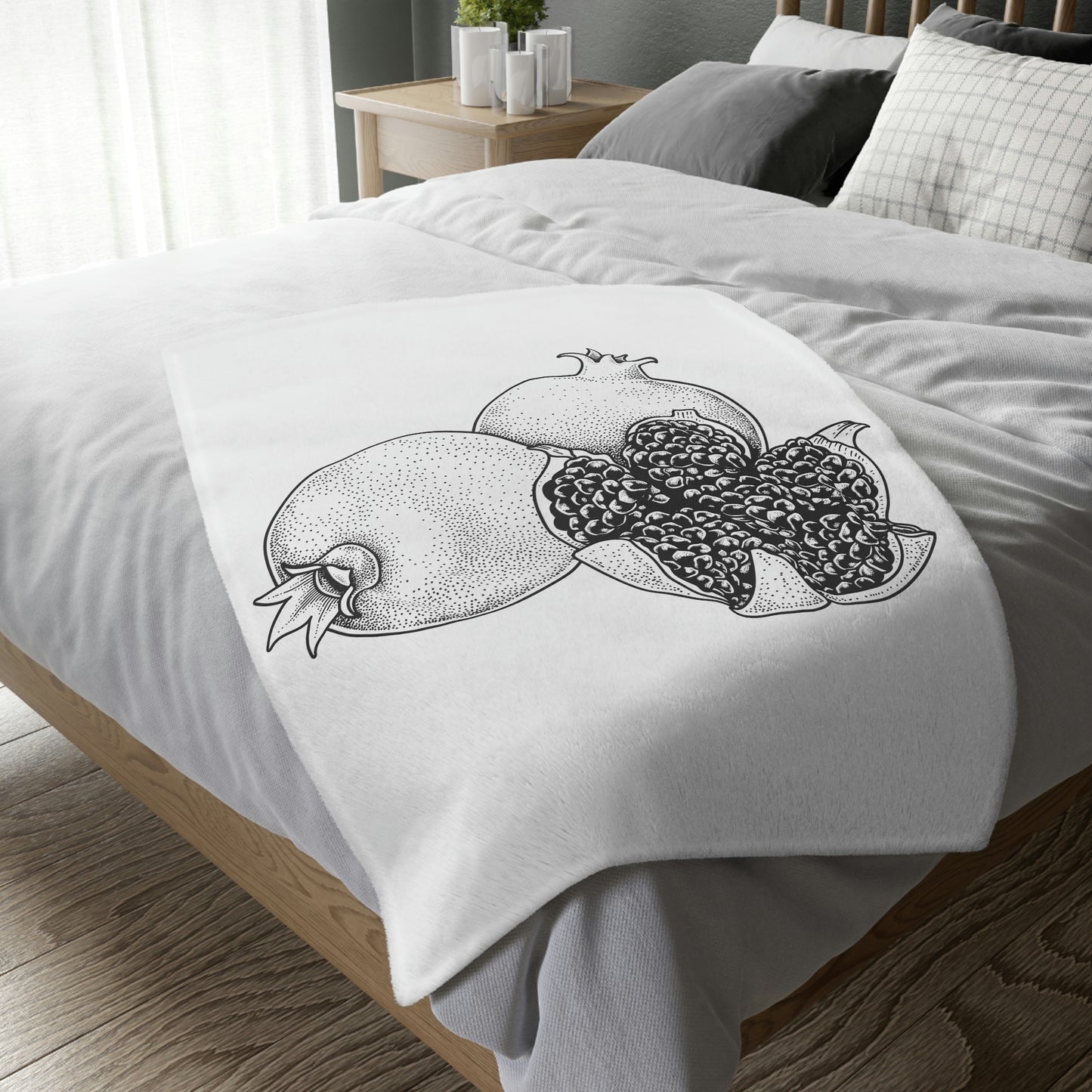 Pomegranate Velveteen Minky Blanket (Two-sided print)